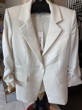 Veronica Beard Ivory Single-Button Tailored Blazer